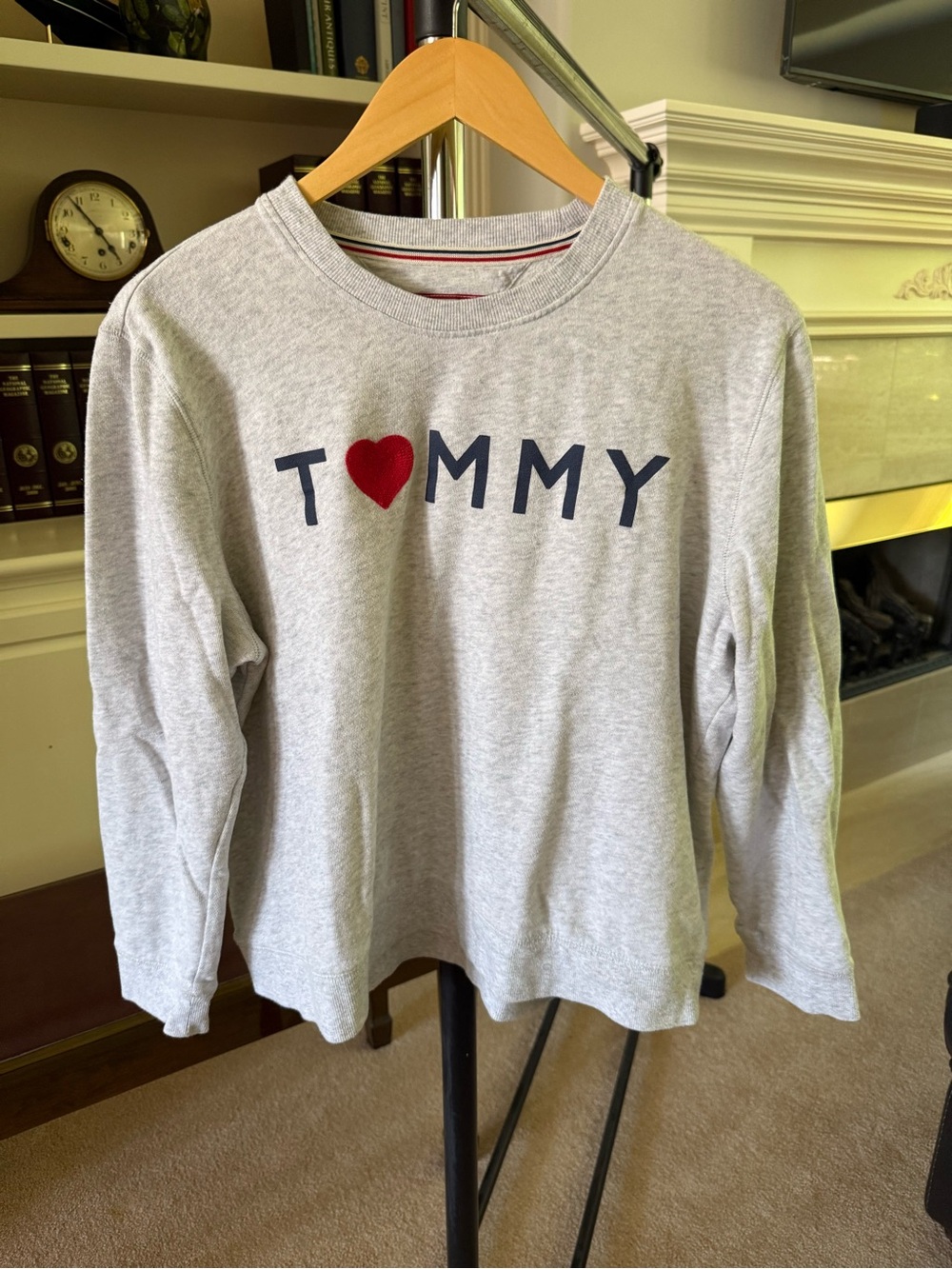 Tommy Hilfiger "Tommy Logo Heart" Sweatshirt